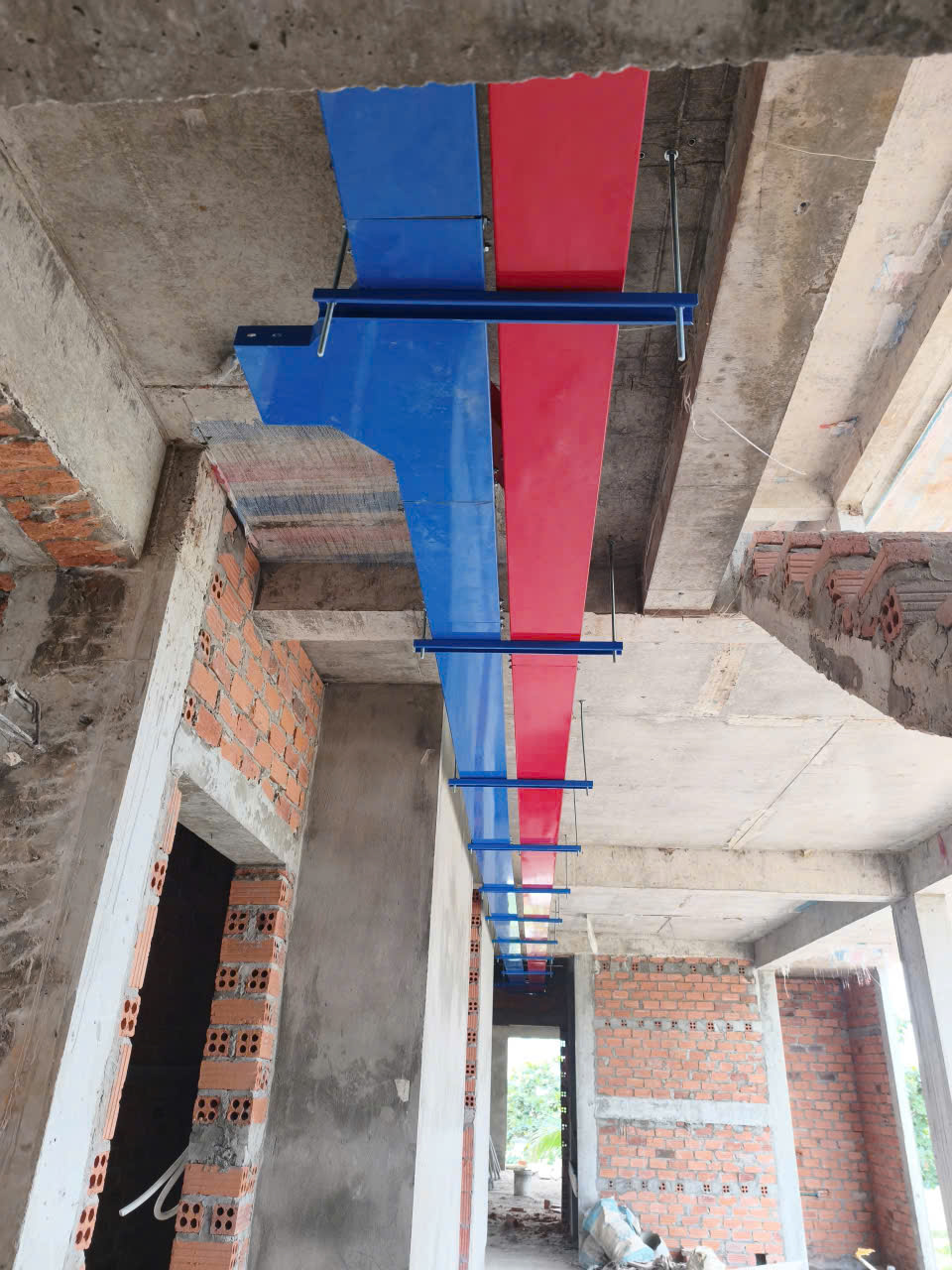 z760246068859360301daf61c9848c2551816f0e84e4d1